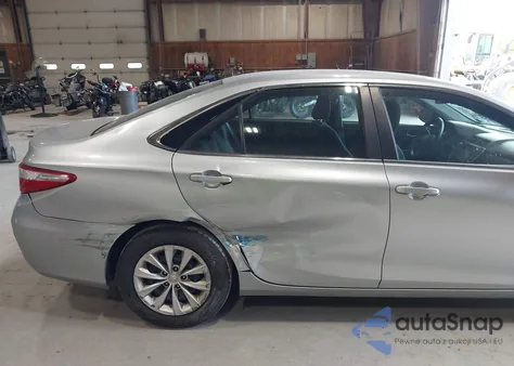 2016 Toyota Camry Hybrid Le from USA, damaged, VIN 4T1BD1FK6GU177100